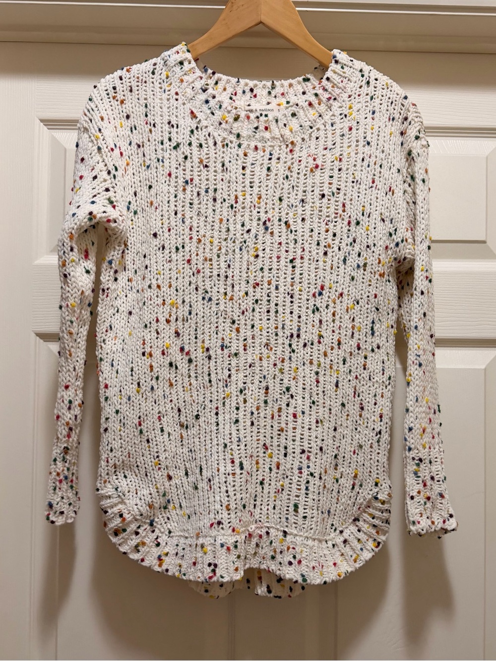 Women’s NWT Moon & Madison White Muticolored Confetti Knit Cozy Sweater Sz S
